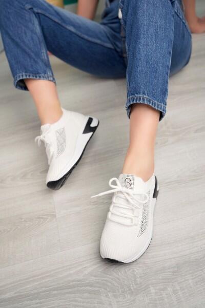 Edne Beyaz Triko Bağcıklı Spor Ayakkabı Edne Beyaz Triko Bağcıklı Spor Ayakkabı