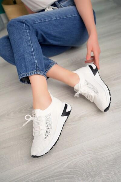 Edne Beyaz Triko Bağcıklı Spor Ayakkabı Edne Beyaz Triko Bağcıklı Spor Ayakkabı