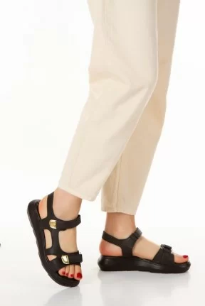 Nayda Siyah Cilt Cırt Cırtlı Sandalet Nayda Siyah Cilt Cırt Cırtlı Sandalet