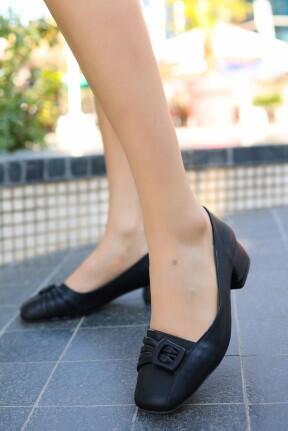 Raise Siyah Cilt Topuklu Ayakkabı Raise Siyah Cilt Topuklu Ayakkabı