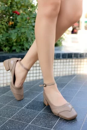 Yanne Vizon Cilt Topuklu Ayakkabı Yanne Vizon Cilt Topuklu Ayakkabı