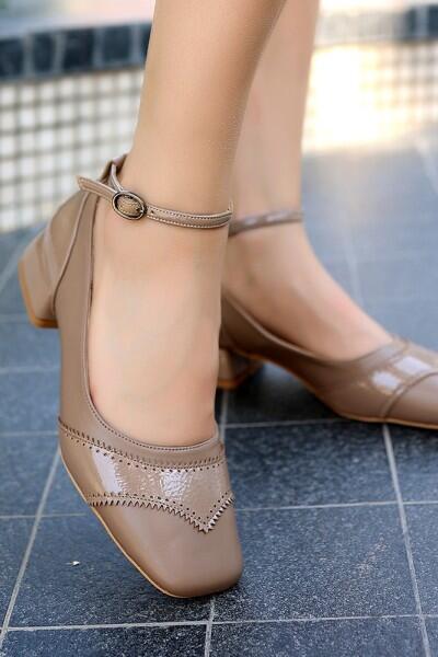 Yanne Vizon Cilt Topuklu Ayakkabı Yanne Vizon Cilt Topuklu Ayakkabı