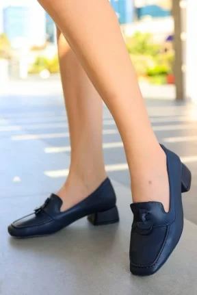 Nien Lacivert Cilt Topuklu Ayakkabı Nien Lacivert Cilt Topuklu Ayakkabı