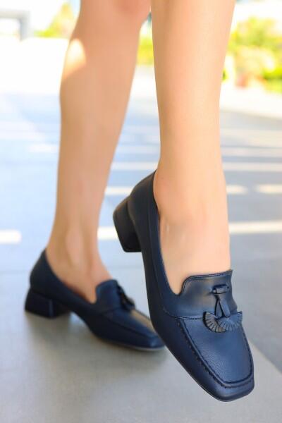 Nien Lacivert Cilt Topuklu Ayakkabı Nien Lacivert Cilt Topuklu Ayakkabı