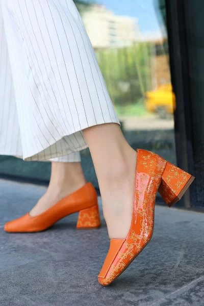 Lidica Turuncu Cilt Topuklu Ayakkabı