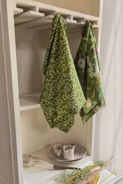 Sertex HomeYeşil Çiçek Ve Yaprak Desenli 2'li Mutfak Bezi Sertex HomeYeşil Çiçek Ve Yaprak Desenli 2'li Mutfak Bezi